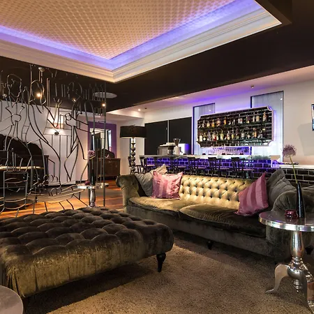 Hotel La Mansion Vi Vadi