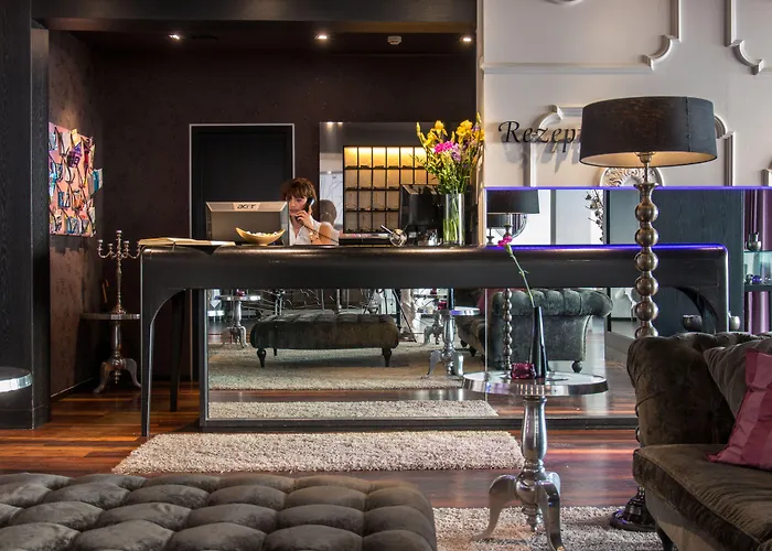 Hotel La Mansion Vi Vadi