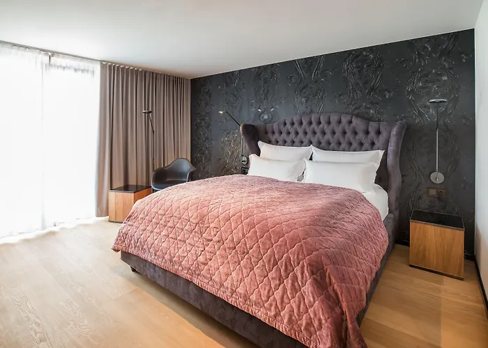 Hotel La Mansion Vi Vadi