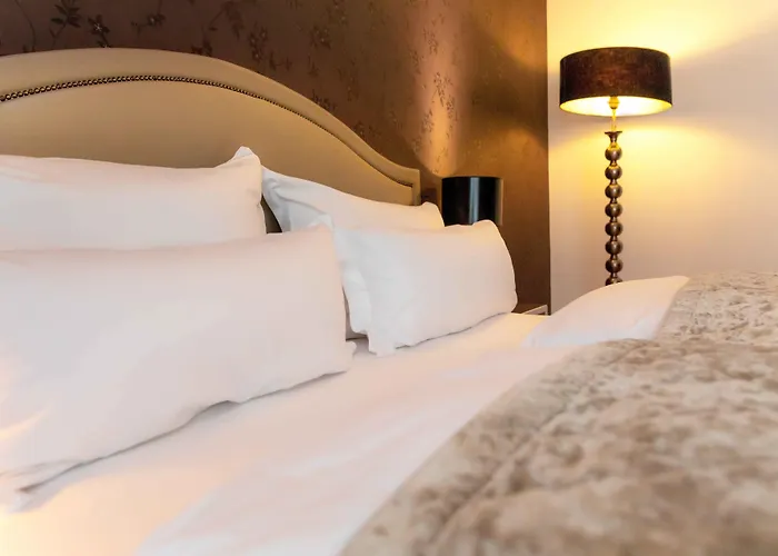 La Mansion Vi Vadi Hotel