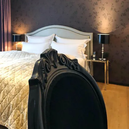 Hotel La Mansion Vi Vadi