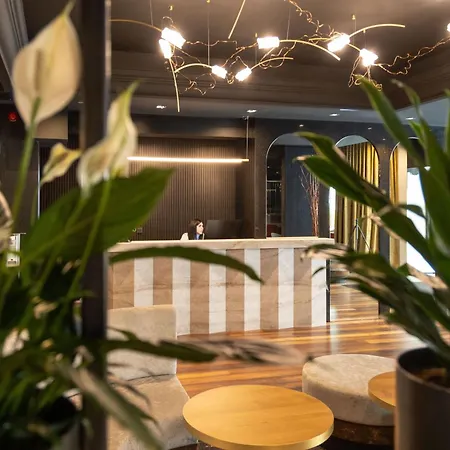 Hotel La Maison 4*