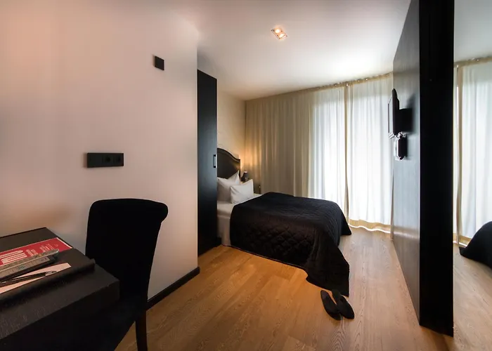 La Mansion Vi Vadi Hotel