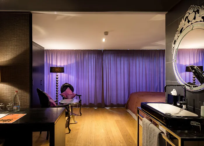 La Mansion Vi Vadi Hotel