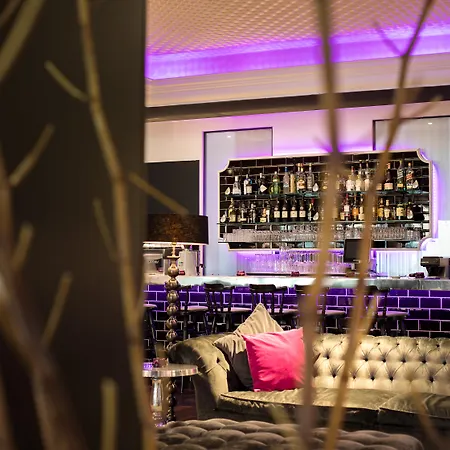 La Mansion Vi Vadi מלון