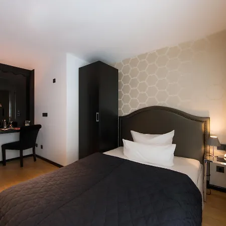 Hotel La Mansion Vi Vadi Munich