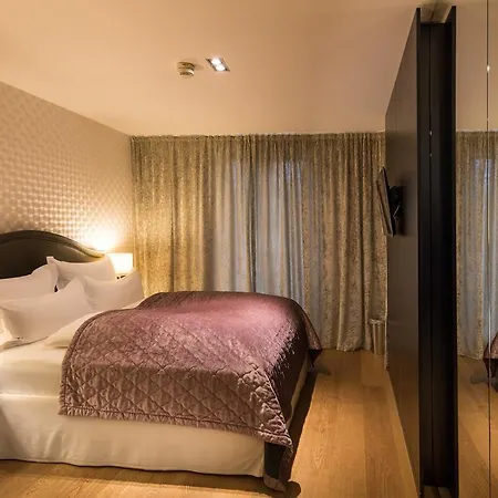 Hotel La Mansion Vi Vadi 4*